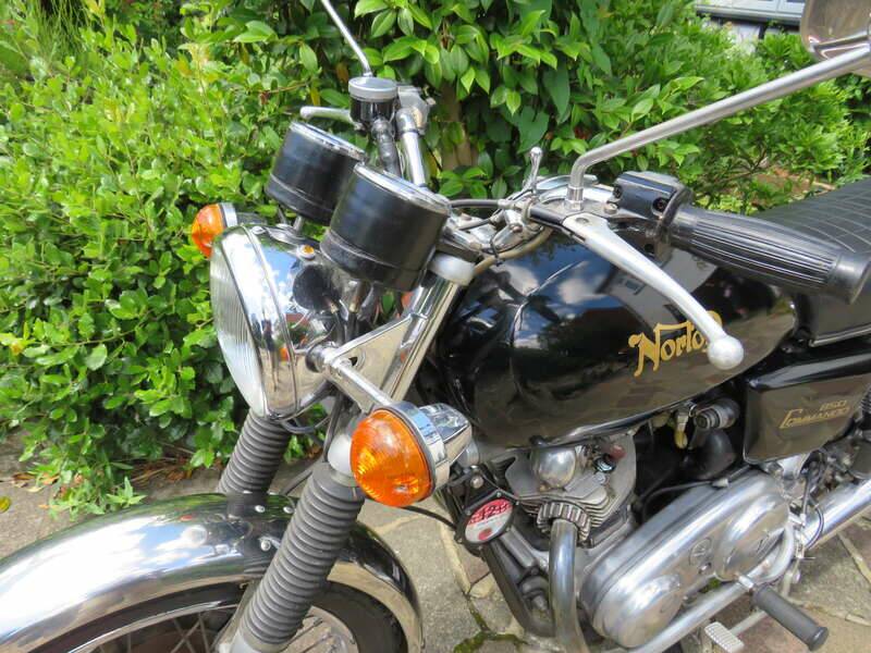 Image 7/47 of Norton Commando 850 Roadster (1974)