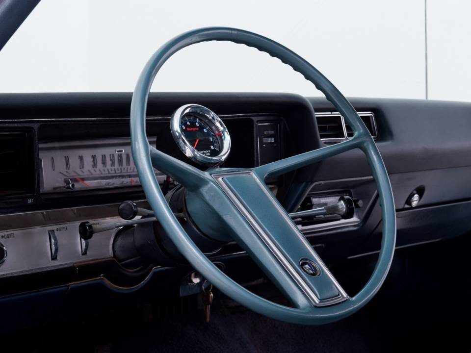 Image 28/37 of Buick Sport Wagon (1968)