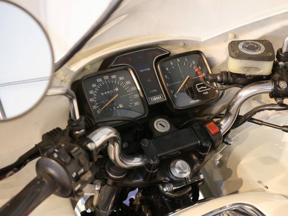 Image 23/27 of Yamaha XS 1100 (1980)