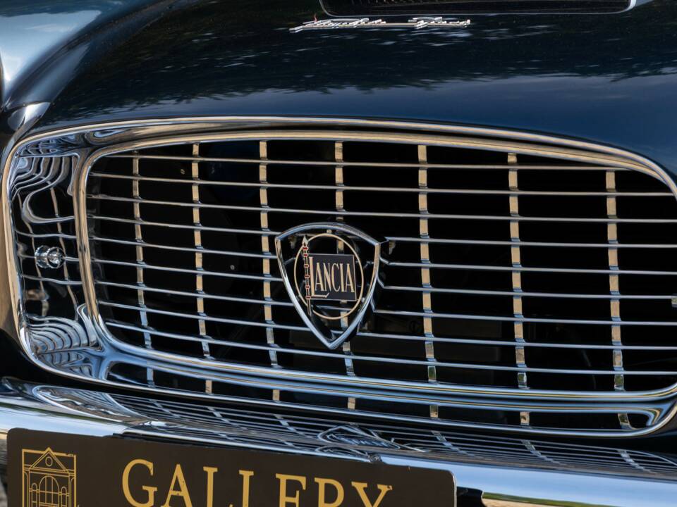 Image 41/50 of Lancia Flaminia Sport Zagato (1961)