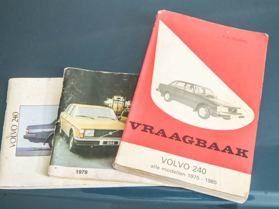 Immagine 49/50 di Volvo 240 GL (1990)