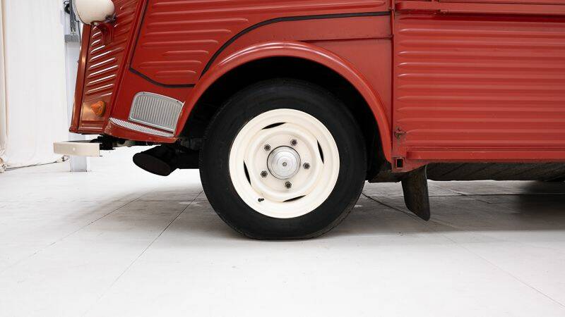 Image 8/15 of Citroën HY (1969)