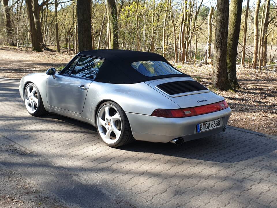 Image 11/116 of Porsche 911 Carrera (1997)