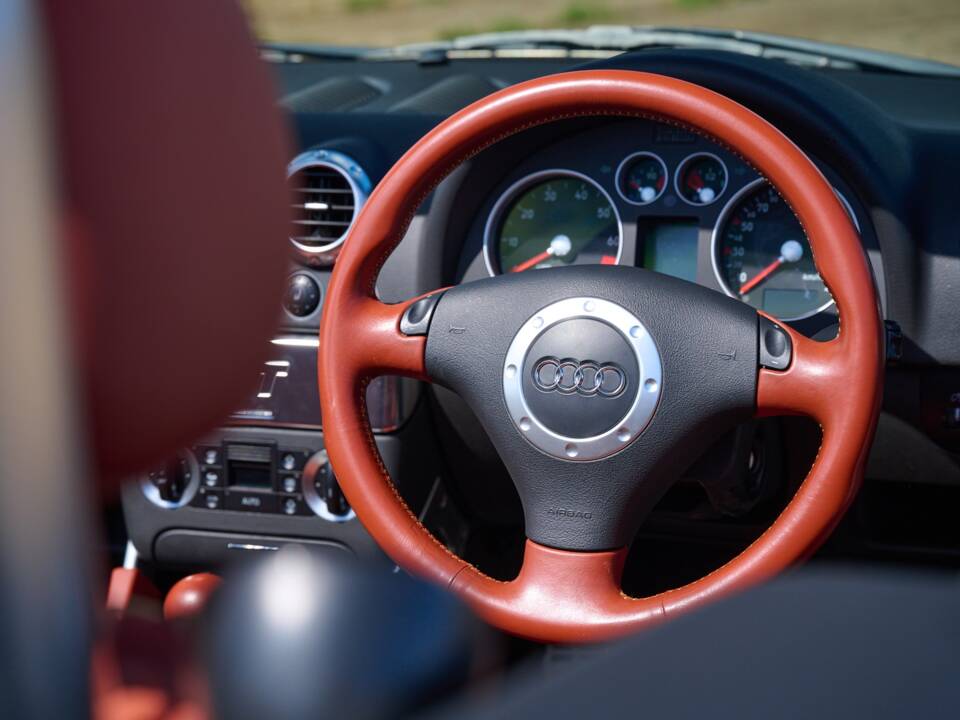 Bild 19/50 von Audi TT 1.8 T (2003)