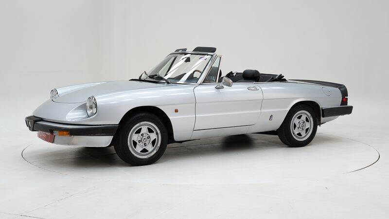 Imagen 1/15 de Alfa Romeo 2000 Spider (1984)