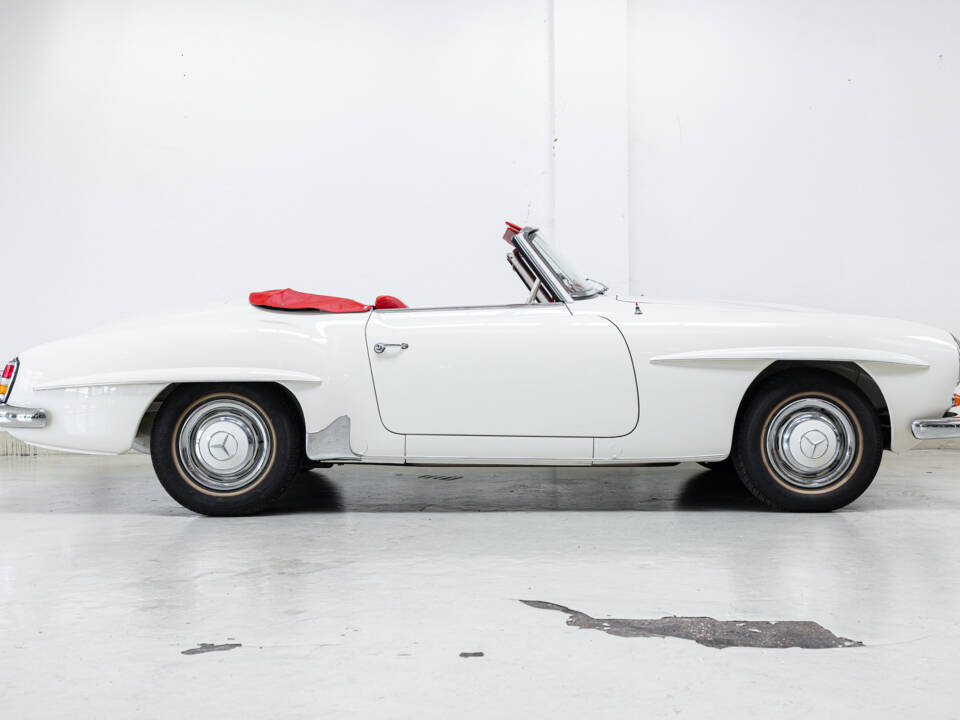 Image 3/31 of Mercedes-Benz 190 SL (1961)