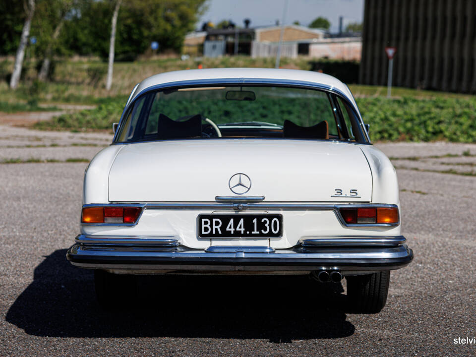 Image 14/38 of Mercedes-Benz 280 SE 3,5 (1970)
