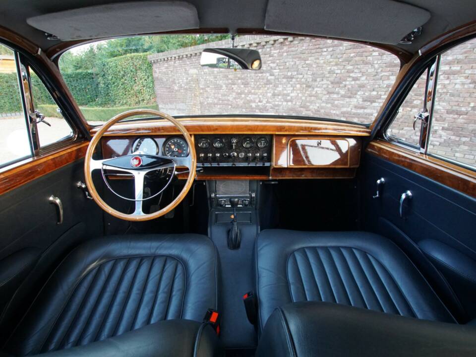 Bild 41/50 von Jaguar Mk II 3.4 (1964)