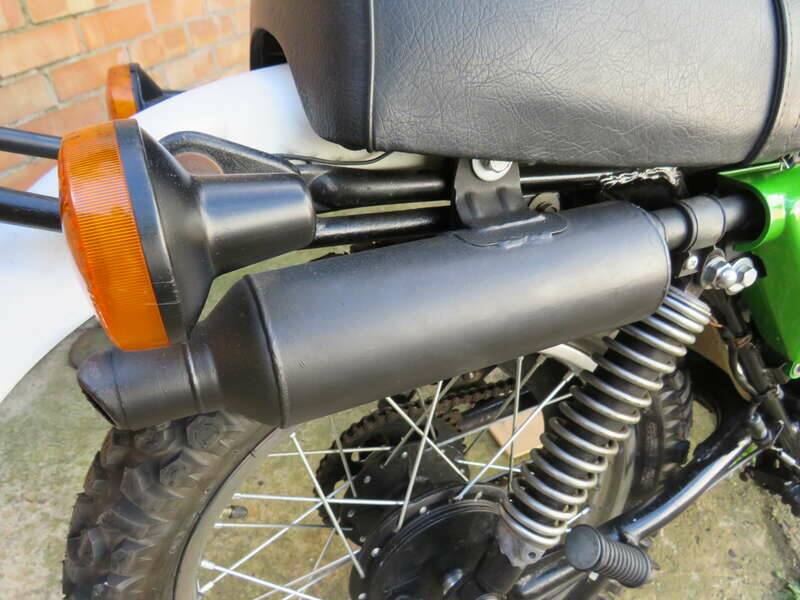 Bild 34/37 von Suzuki DUMMY (1977)