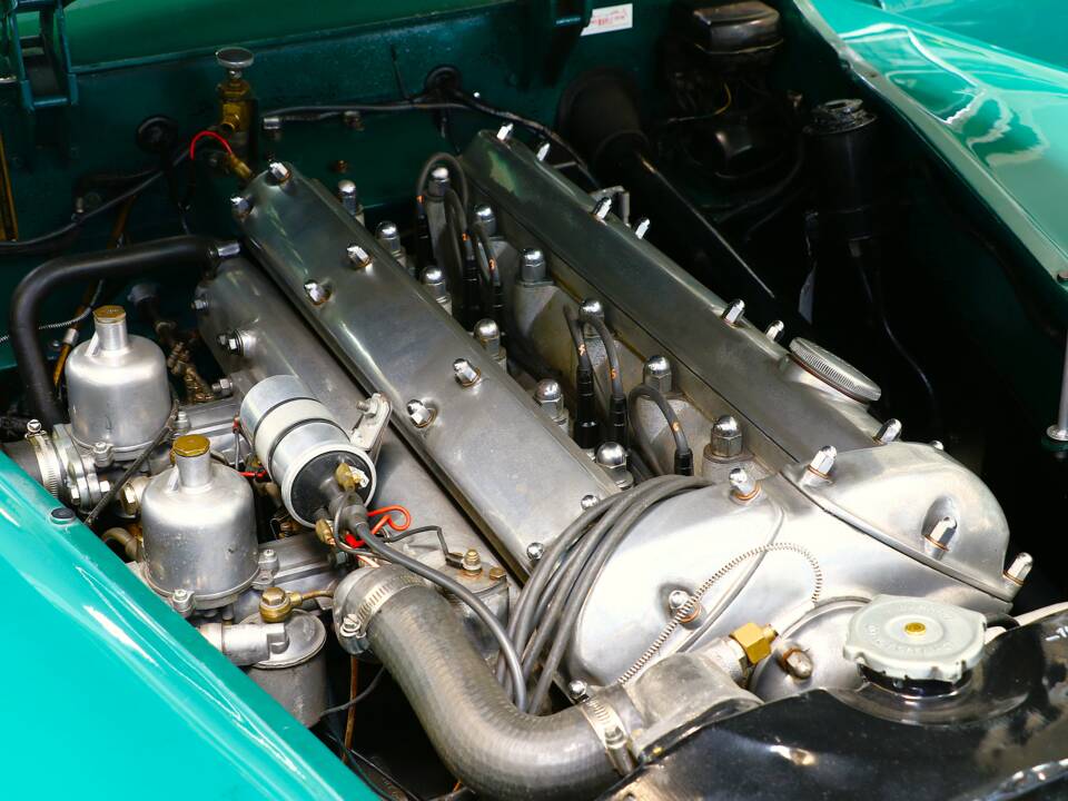 Imagen 35/37 de Jaguar XK 120 FHC (1953)