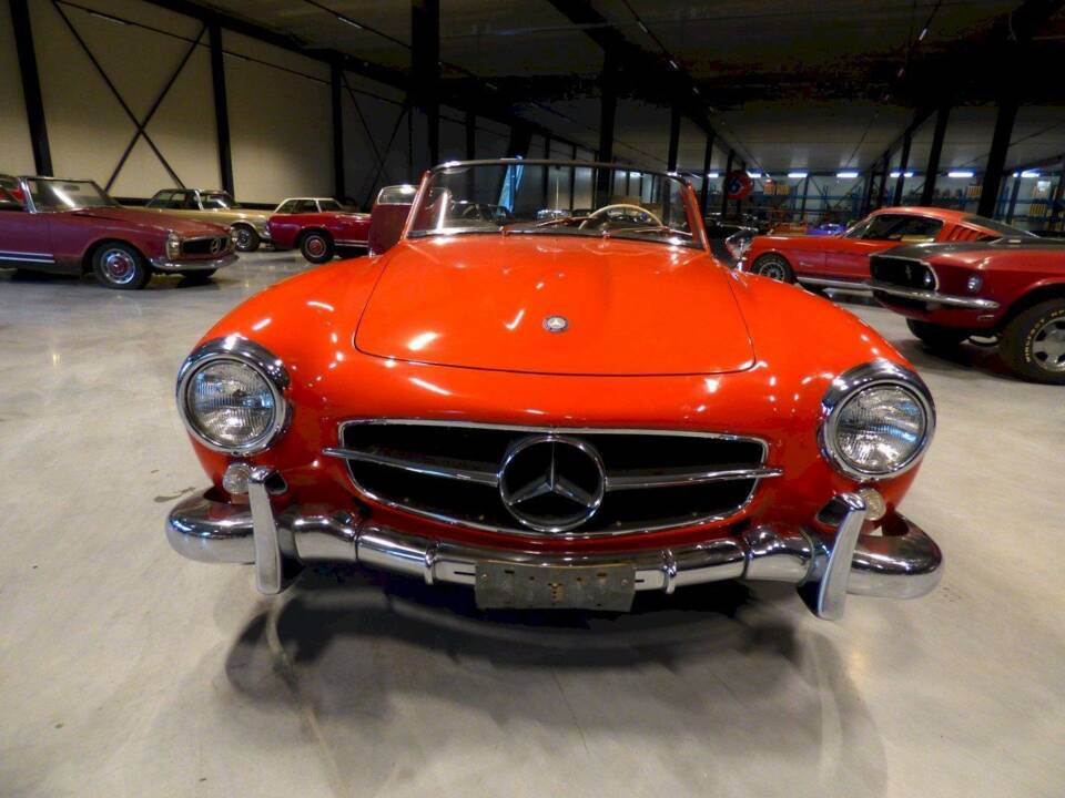 Image 2/33 of Mercedes-Benz 190 SL (1961)
