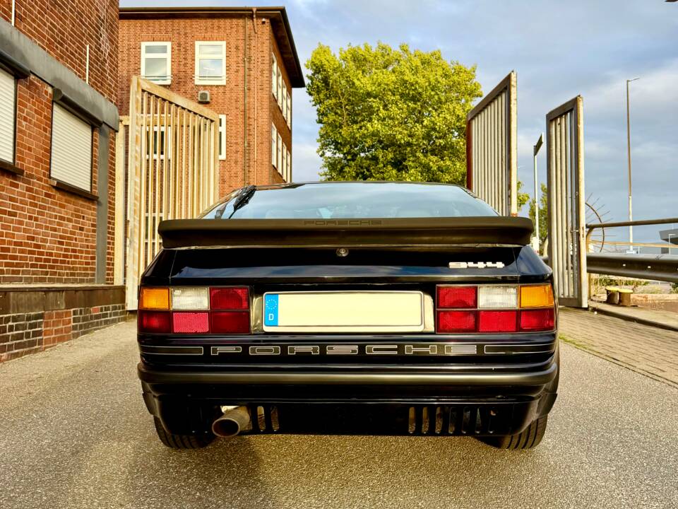 Image 5/18 of Porsche 944 (1986)