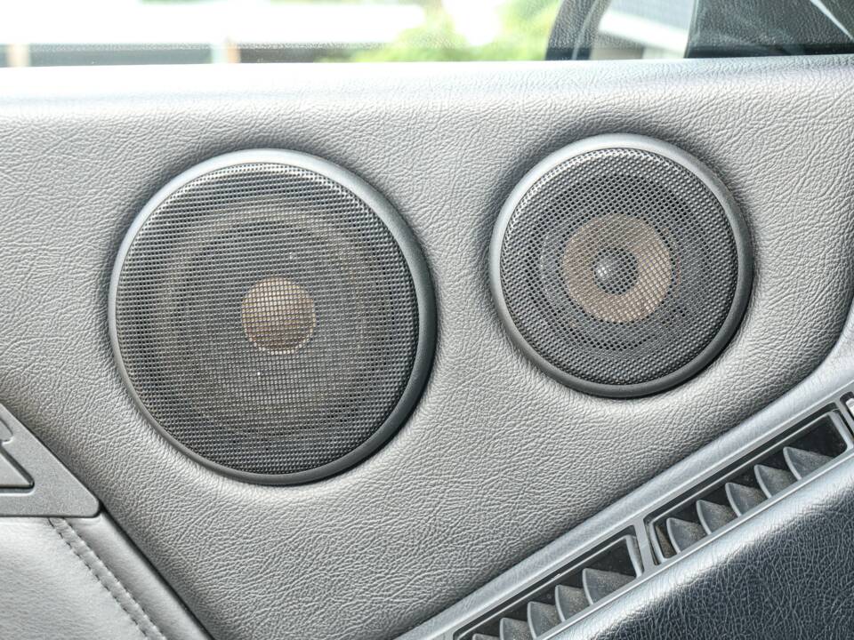 Afbeelding 45/50 van Porsche 928 GTS (1994)