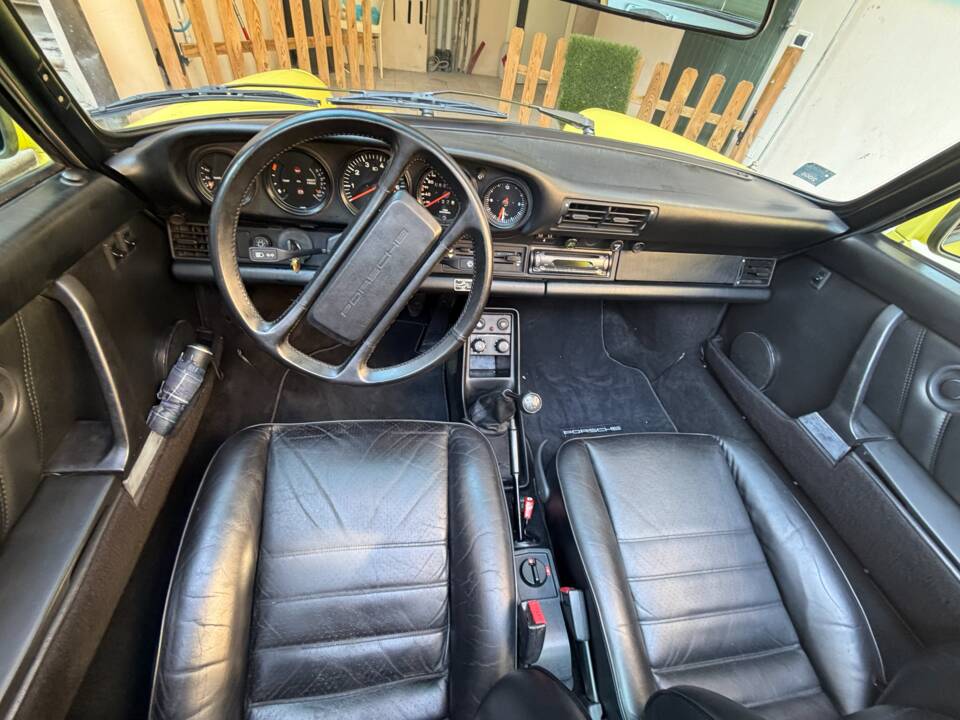 Bild 8/10 von Porsche 911 Carrera 3.2 (1987)