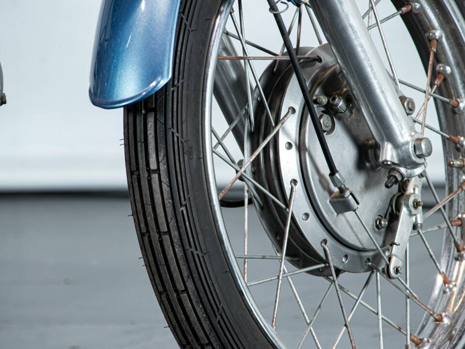 Bild 28/50 von Aermacchi Harley-Davidson DUMMY (1971)