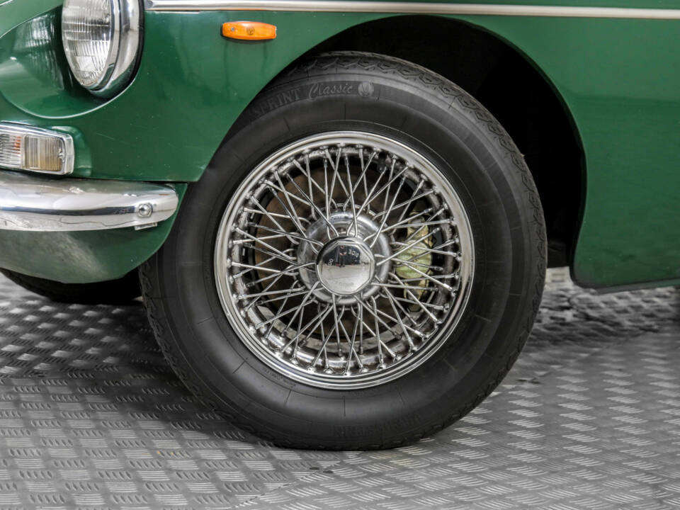 Image 4/50 of MG MGB (1964)