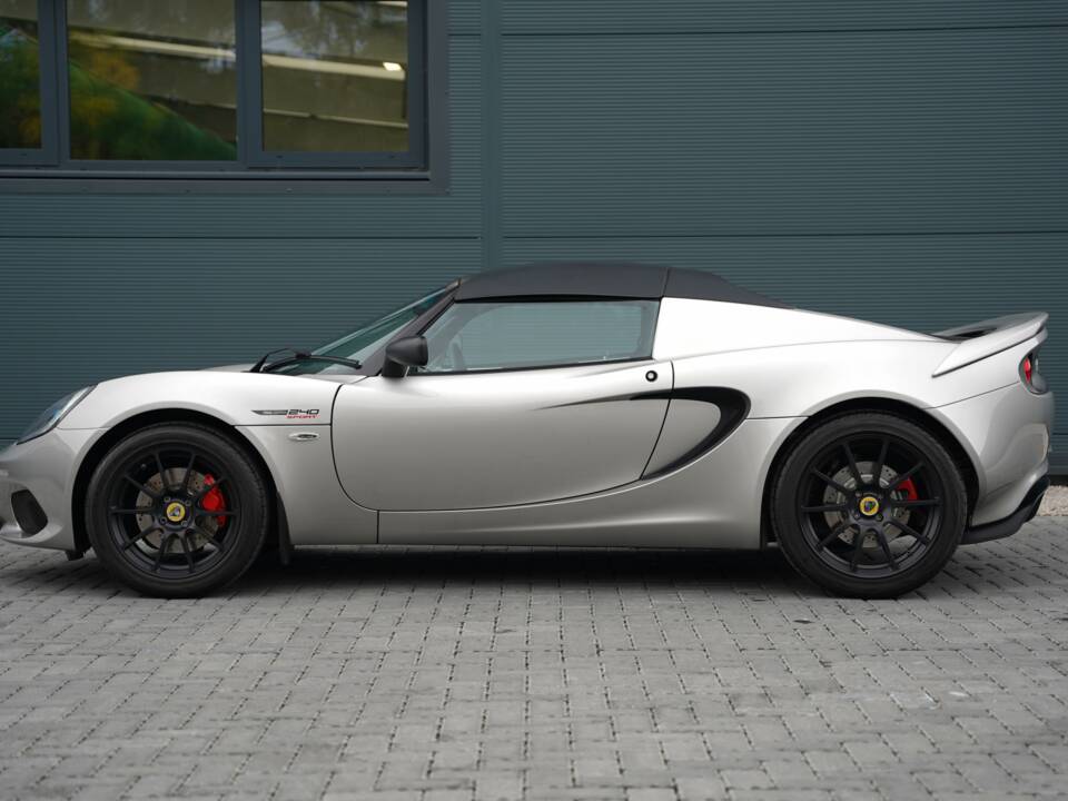 Image 6/50 of Lotus Elise Sport 240 &quot;Final Edition&quot; (2022)