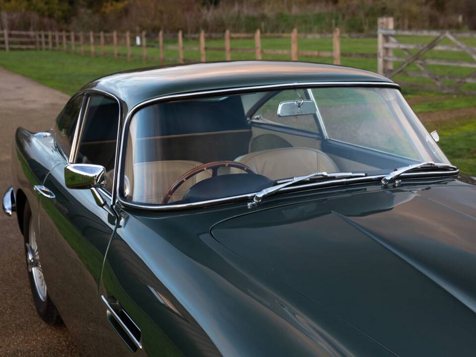 Image 20/42 de Aston Martin DB 4 GT (1959)