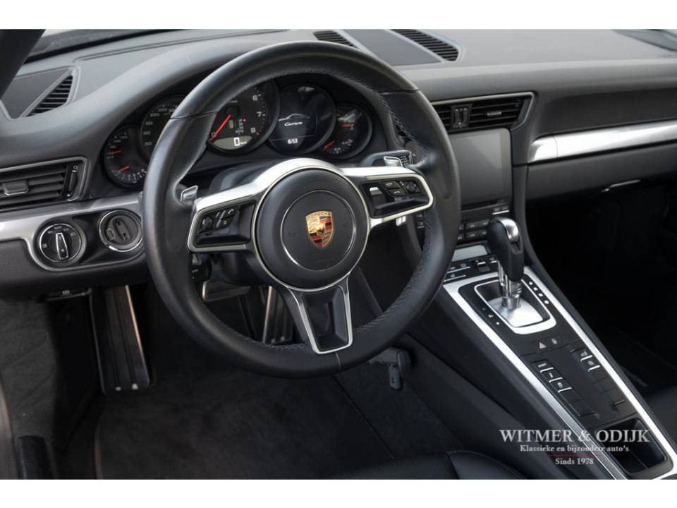 Immagine 22/33 di Porsche 911 Carrera (2017)