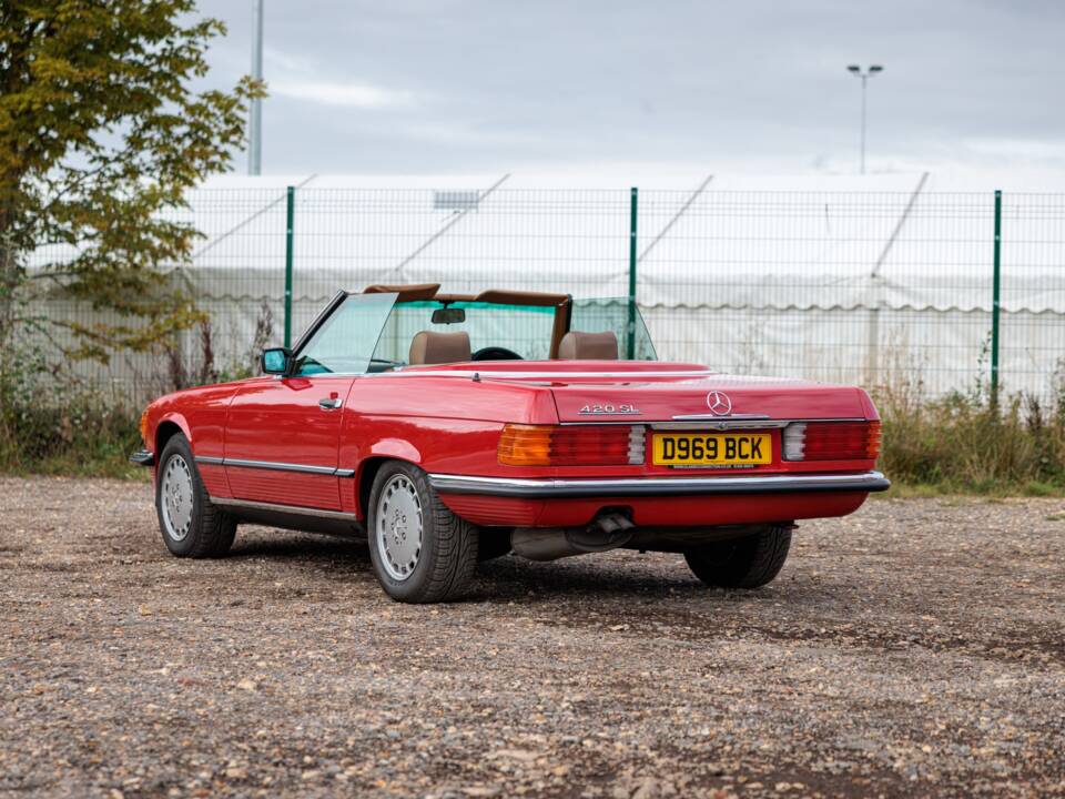 Image 44/50 of Mercedes-Benz 420 SL (1988)