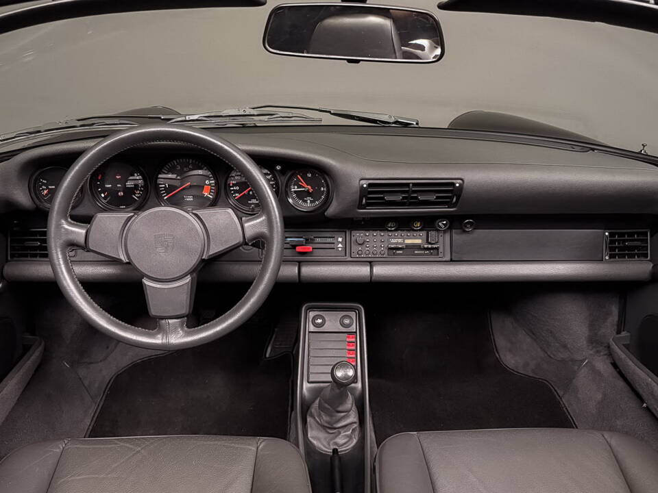 Bild 19/23 von Porsche 911 Carrera 3.2 (WTL) (1989)