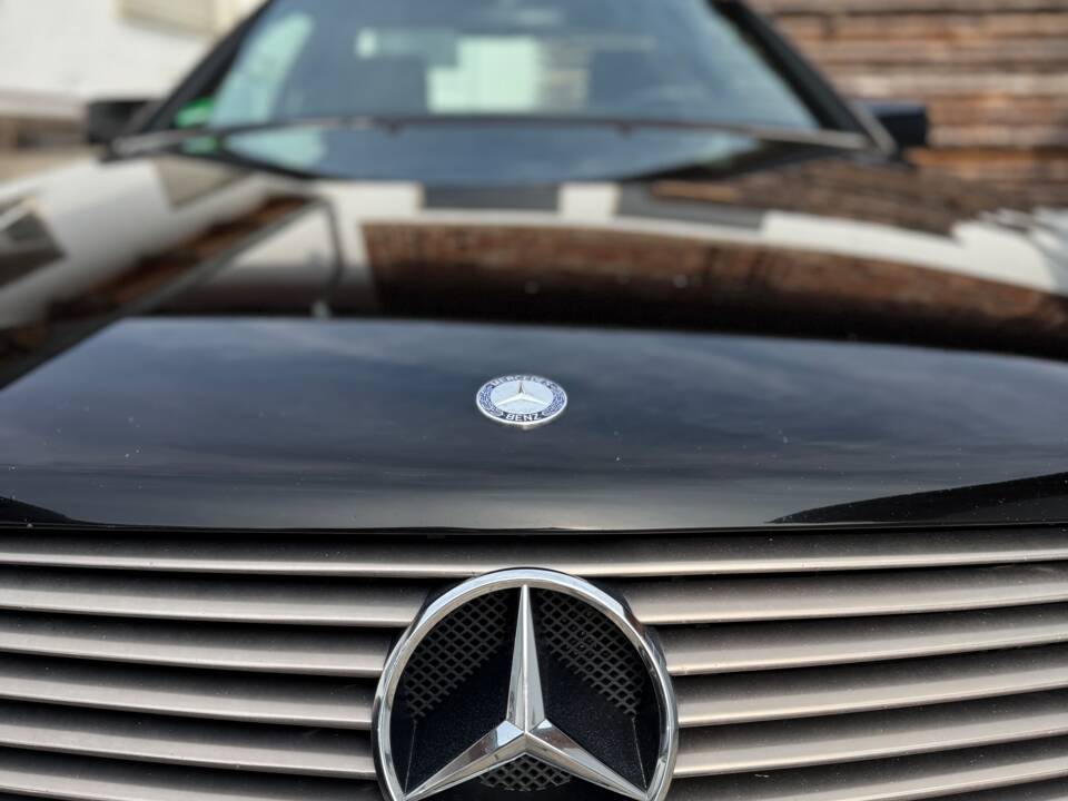 Image 19/38 de Mercedes-Benz 300 SL (1993)