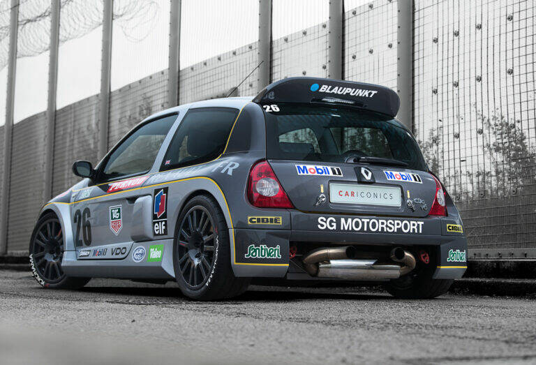 Afbeelding 4/21 van Renault Clio II V6 (2002)