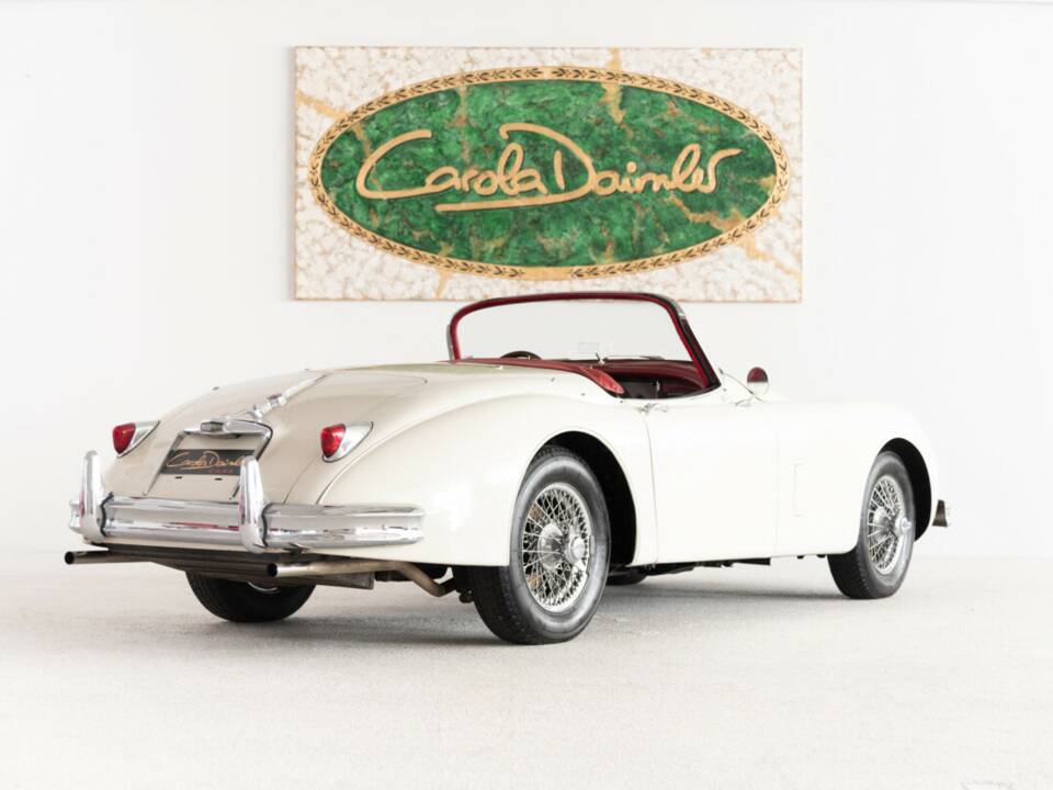 Bild 11/45 von Jaguar XK 150 3.4 S OTS (1958)