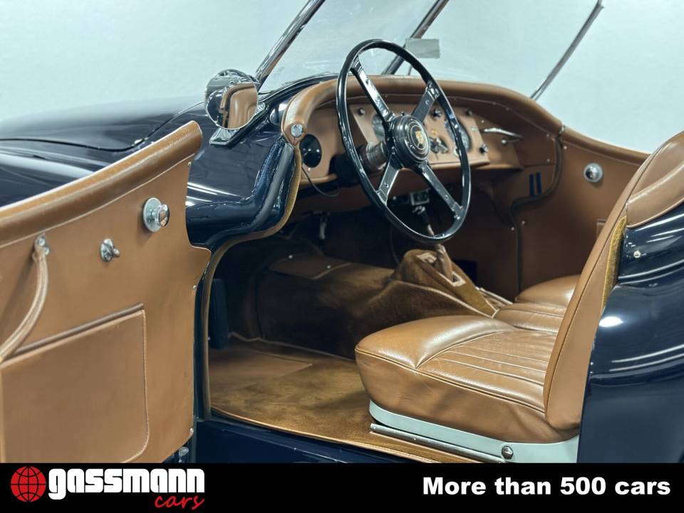 Image 10/15 of Jaguar XK 140 OTS (1956)