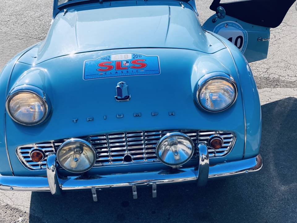 Image 17/42 of Triumph TR 3A (1960)