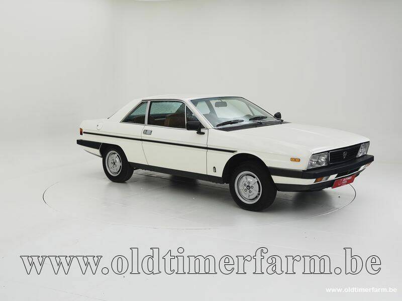 Image 3/15 de Lancia Gamma Coupe 2500 (1979)