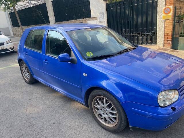 Bild 5/12 von Volkswagen Golf IV 1.8T GTI (2001)