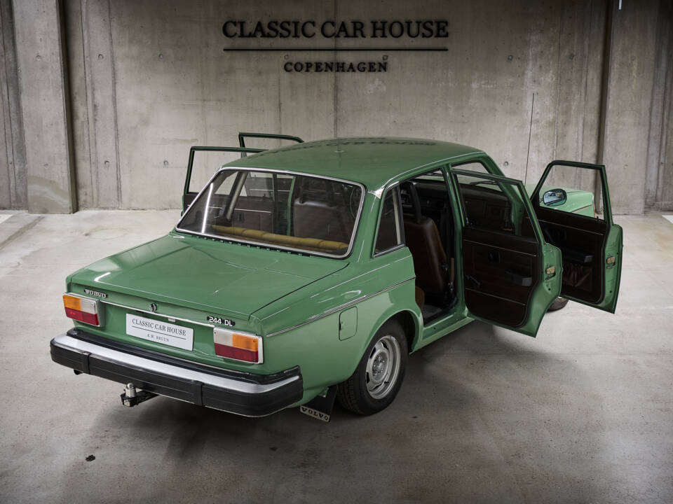 Bild 96/98 von Volvo 244 DL (1975)