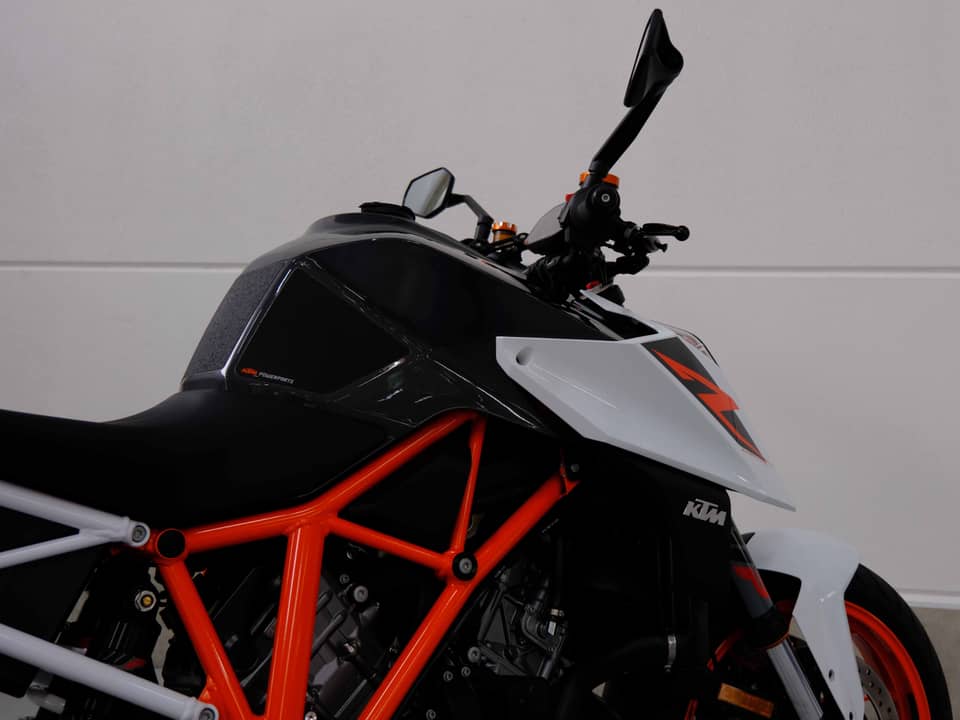 Image 83/83 of KTM 1290 Super Duke R (2018)