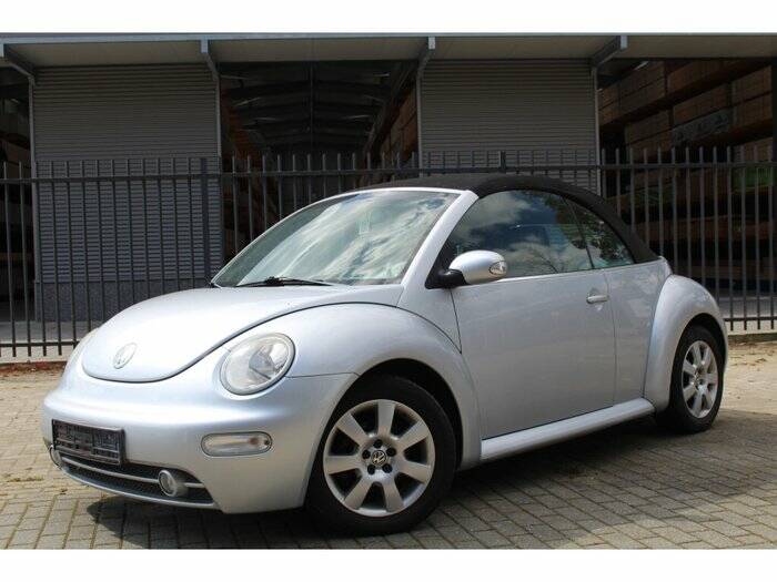 Image 2/7 de Volkswagen New Beetle 1.6 (2003)