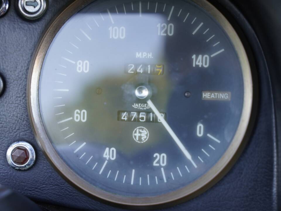 Image 49/50 de Alfa Romeo 1600 Spider Duetto (1967)