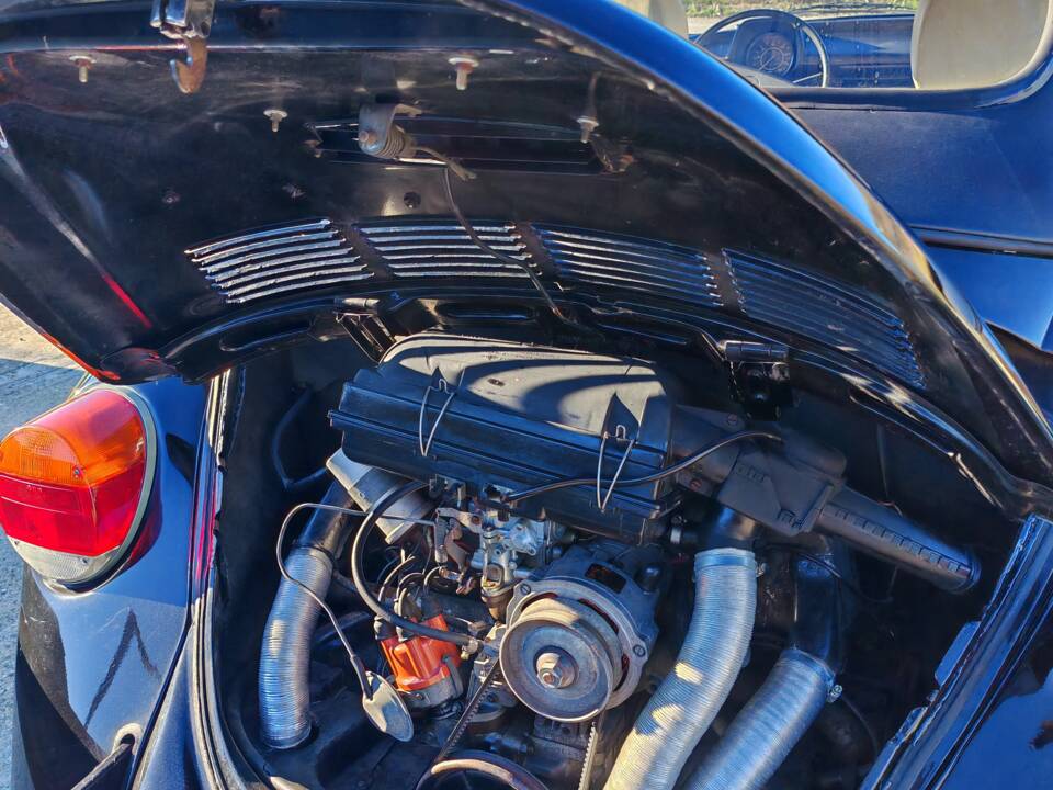 Bild 34/35 von Volkswagen Käfer 1303 LS (1975)