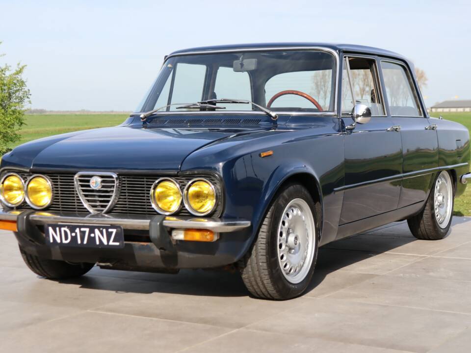 Image 6/50 of Alfa Romeo Giulia Nuova Super 1600 (1978)