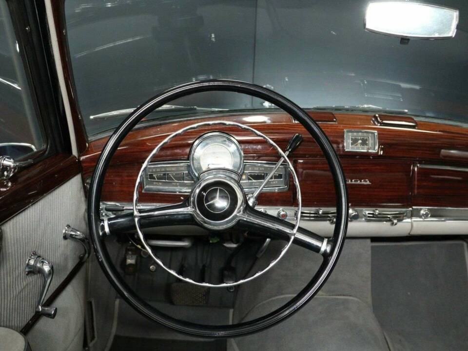 Image 15/50 de Mercedes-Benz 300 d (1958)