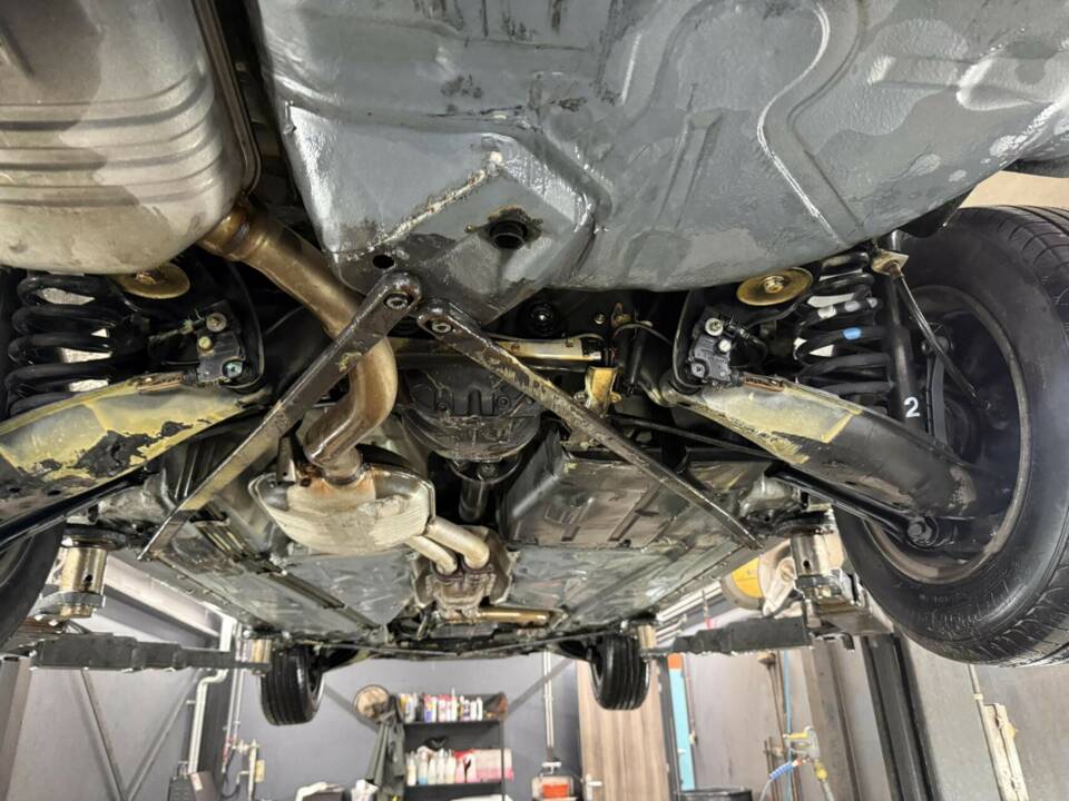 Bild 49/50 von Mercedes-Benz E 320 (1995)