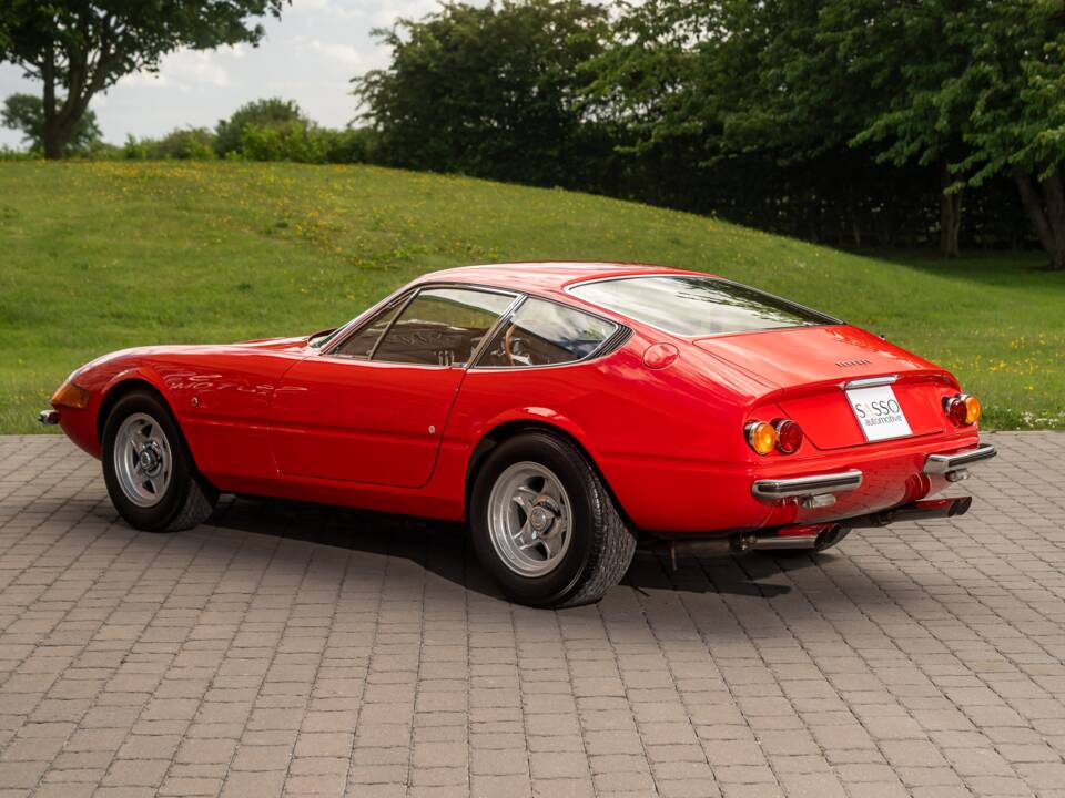 Bild 37/79 von Ferrari 365 GTB/4 Daytona (1969)
