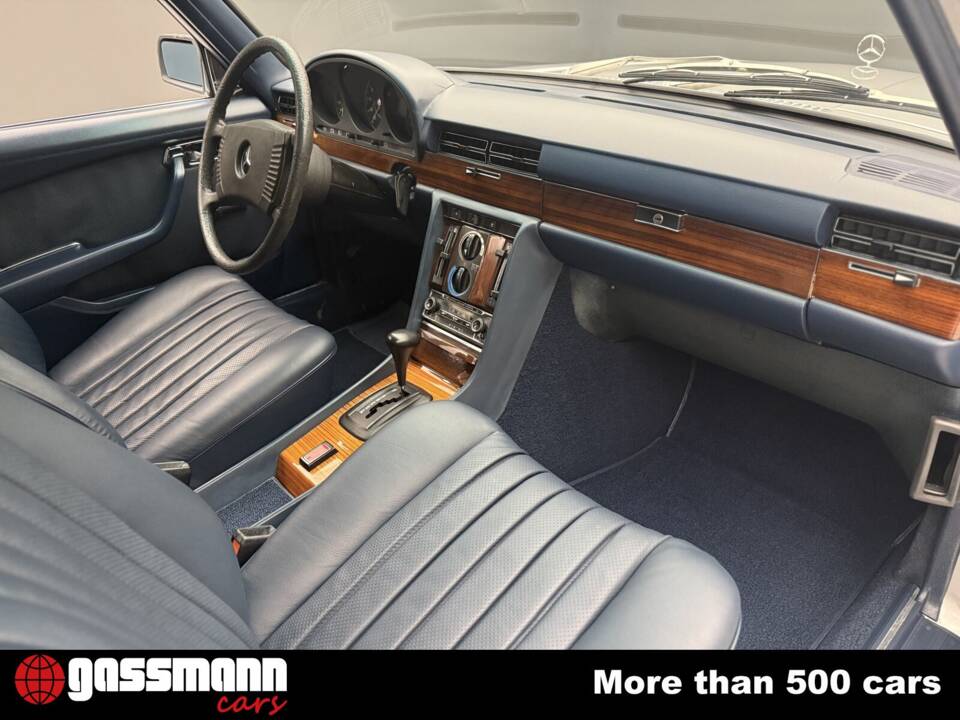 Image 12/15 de Mercedes-Benz 450 SE (1977)