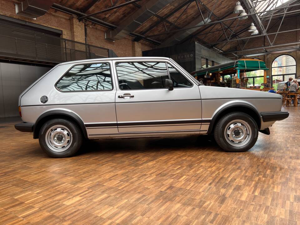 Image 5/33 de Volkswagen Golf I GTI 1.6 (1980)