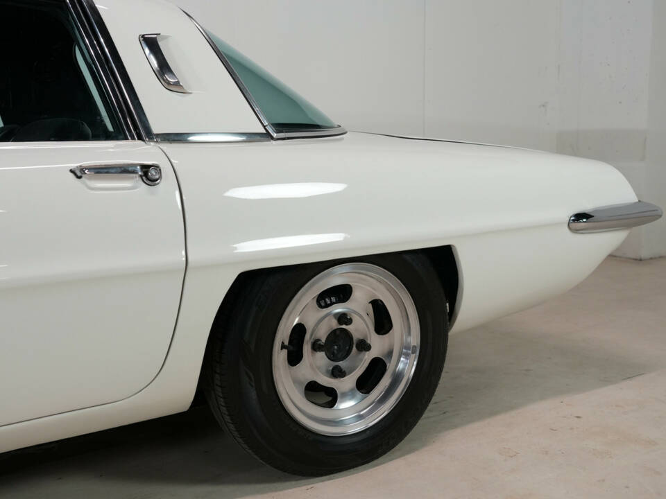 Image 16/32 of Mazda 110 S Cosmo Sport (1968)