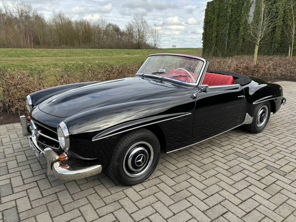 Image 4/8 of Mercedes-Benz 190 SL (1957)