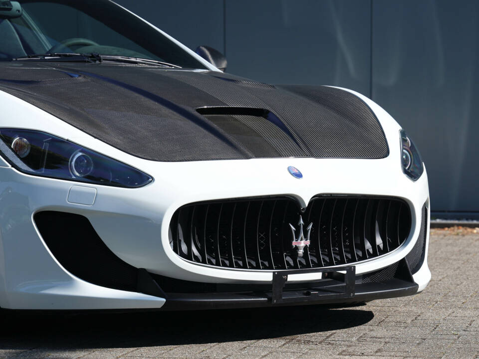 Bild 25/60 von Maserati GranTurismo MC Stradale (2012)