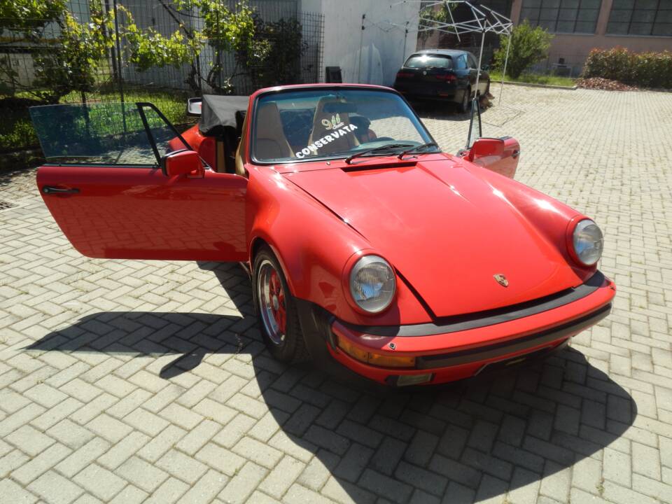 Imagen 34/85 de Porsche 911 Carrera 3.2 (1986)