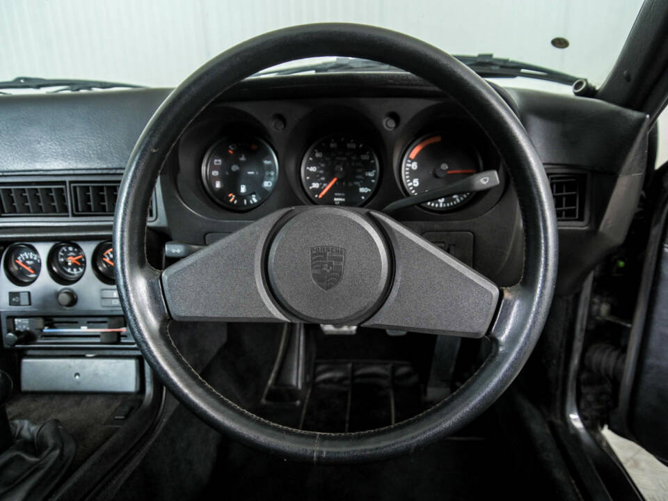 Immagine 8/50 di Porsche 924 S (1986)