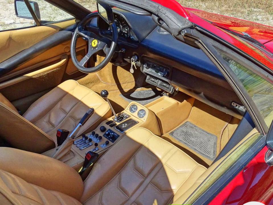 Image 5/10 of Ferrari 308 GTSi Quattrovalvole (1984)