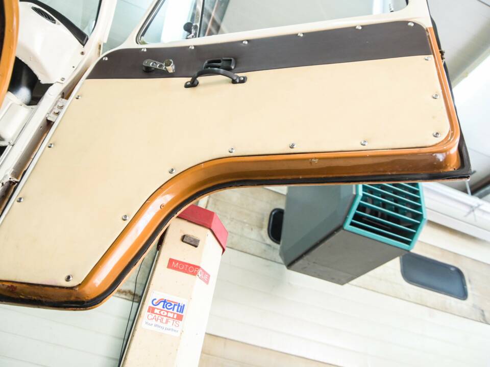 Bild 46/50 von Volkswagen T2b Pickup Double Cabin (1977)